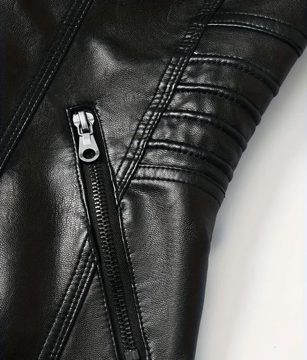 Новая кожаная куртка L