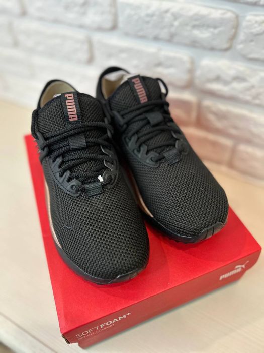 Жіночі кросівки від puma