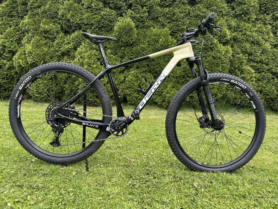 Rower MTB Berria Bravo karbon carbon M
