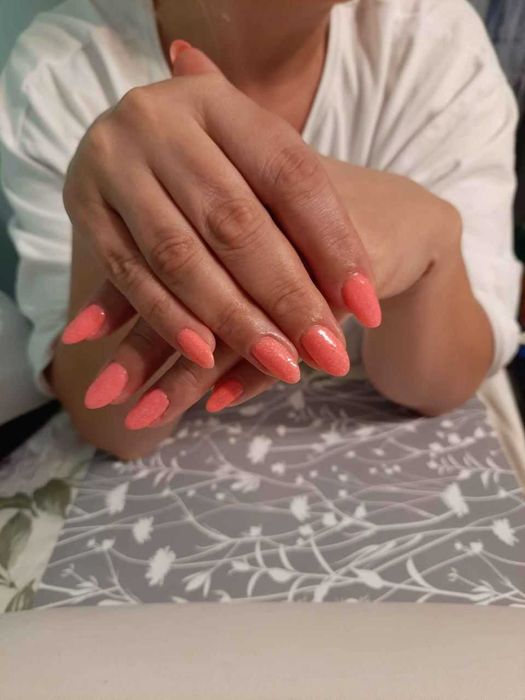 manicure  pedicure hybrydowy tytanowy