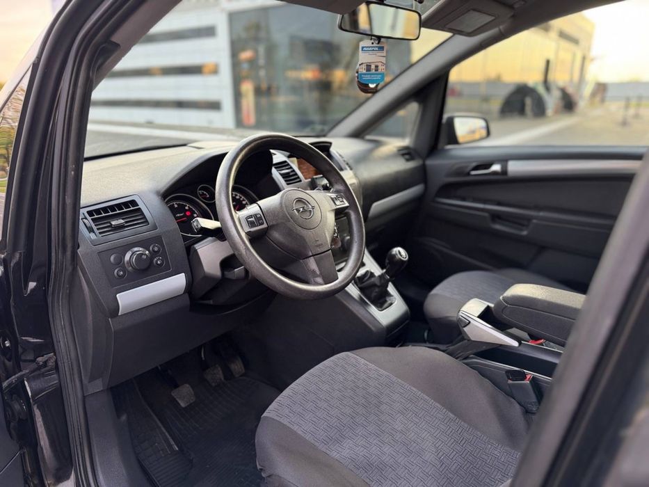 Opel zafira 1.9 TDI 6 ступка