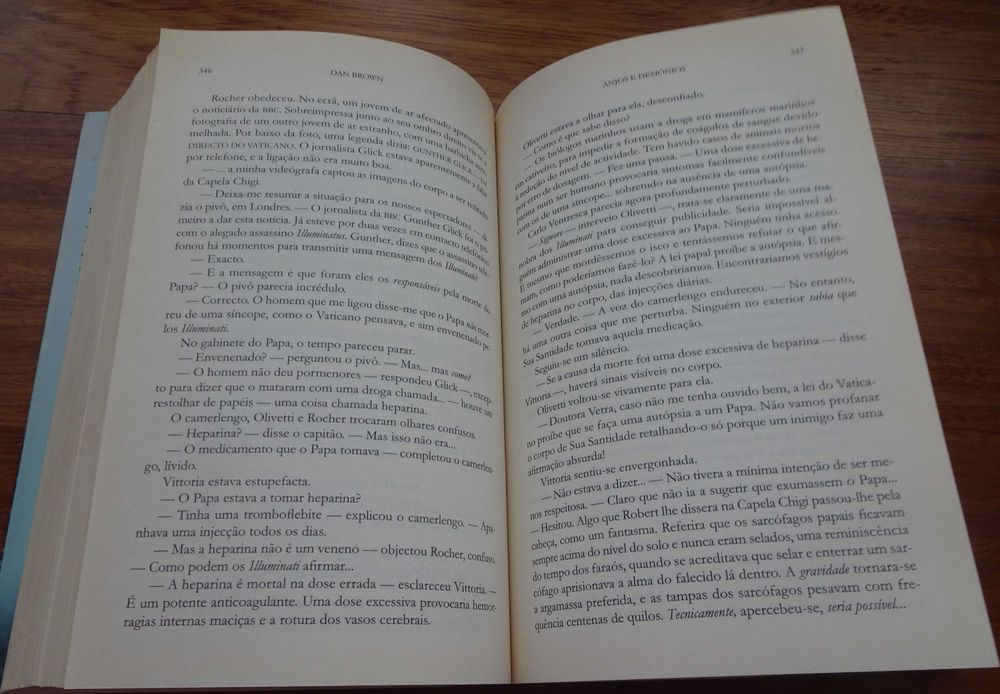 Anjos e Demónios de Dan Brown