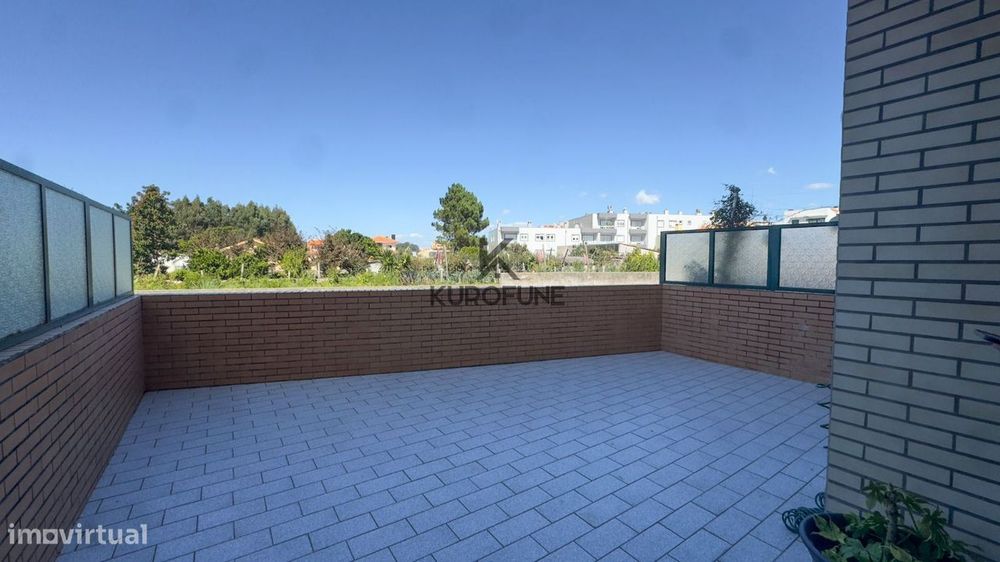 Apartamento T2 Proximo À Praia Da Madalena