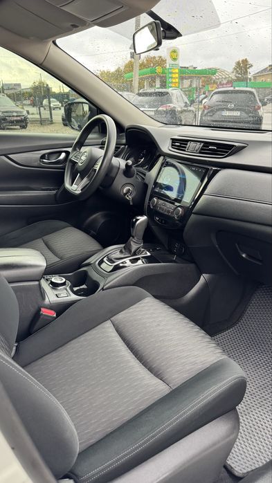 ОФІЦІЙНИЙ Nissan X-trail 2019 р 2.0 газ/бенз Автомат НЕ ФАРБОВАНИЙ