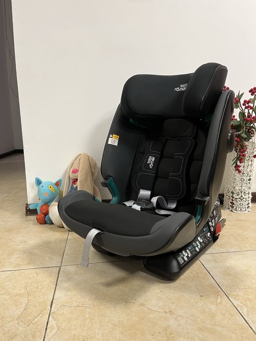 Автокрісло Britax Romer Advansafix i-Size Група 1/2/3 (9-36кг)