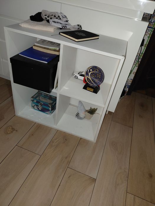Estante de quarto ou escritório