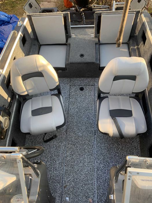 Катер FINVAL 470  з двигуном SUZUKI DF 70