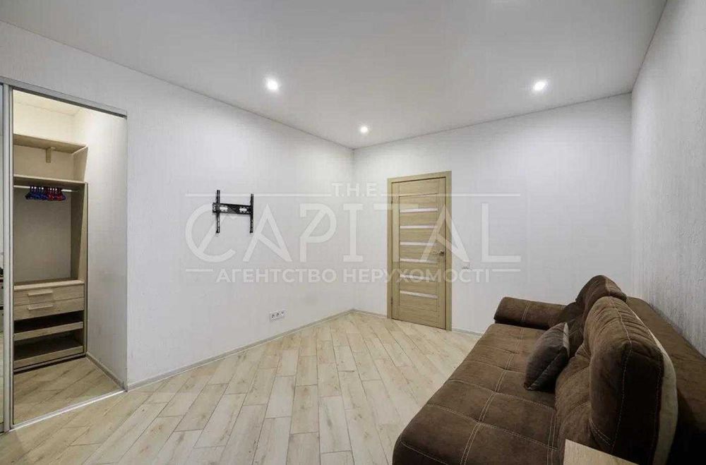 Оренда / Будинок
Київ, Святошинський район, вул. Берковецька, 9/11