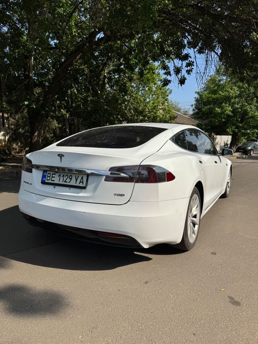 Аренда Tesla model S