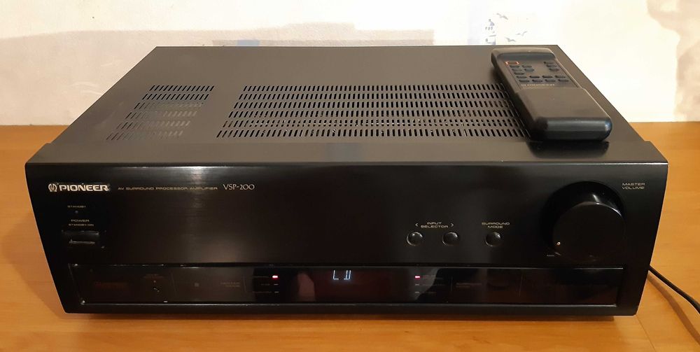 Pioneer AV Surround Processor/Amplifier VSP-200