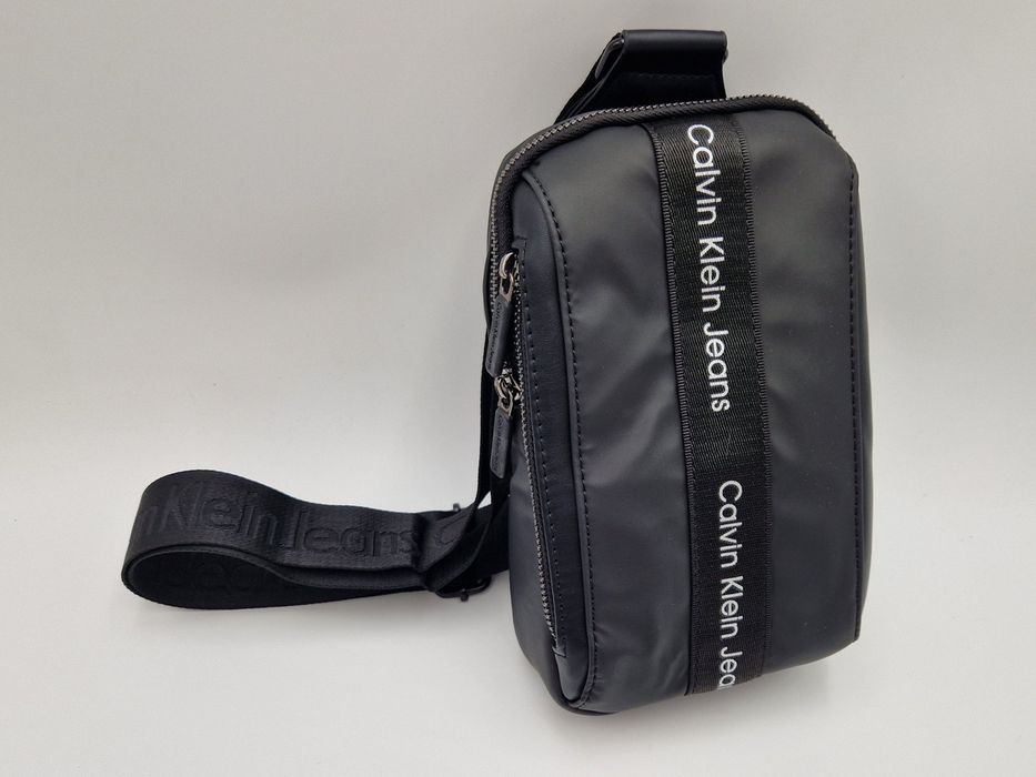 Нагрудна сумка бананка Calvin klein сумка CK