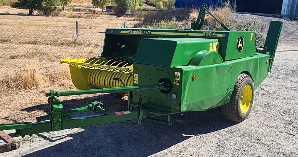 Enfardadeira john deere 336A/349