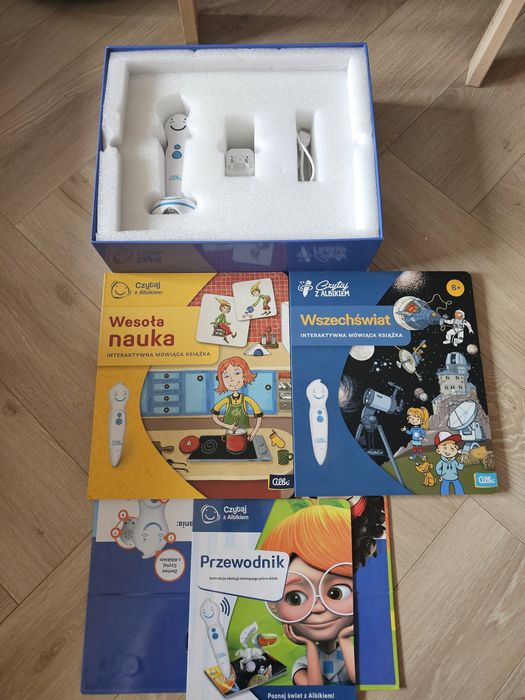 Albik plus dwie książki