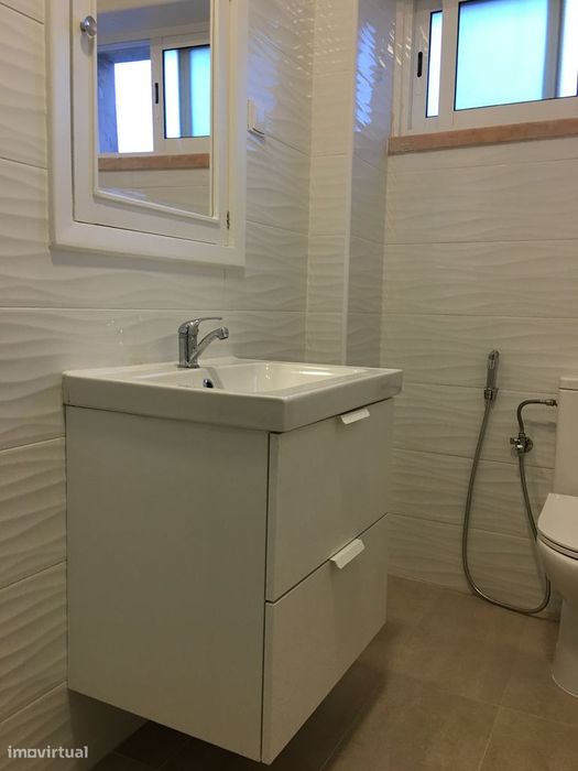 T3+1 com renovação recente e completamente equipado e mobilado