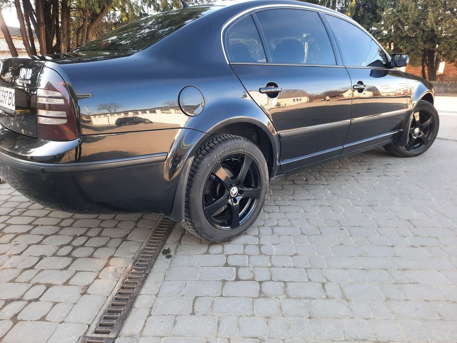 Продам Skoda superb 2006р 1.8 бензин