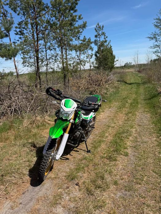 Мотоцикл senke250