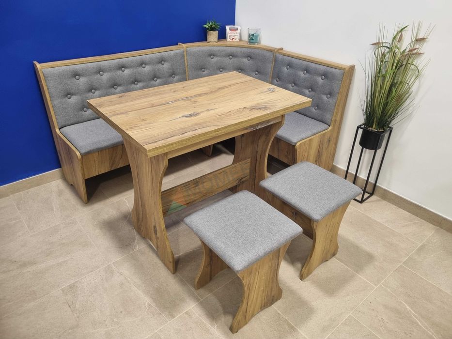 Комплект на кухню: Куток, стіл, дві табуретки. Готово до відправки.