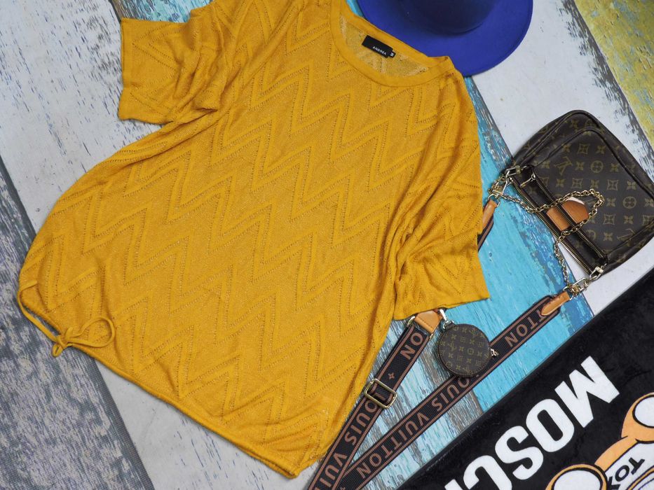 Andrea Miodowy ażurowy sweterek M