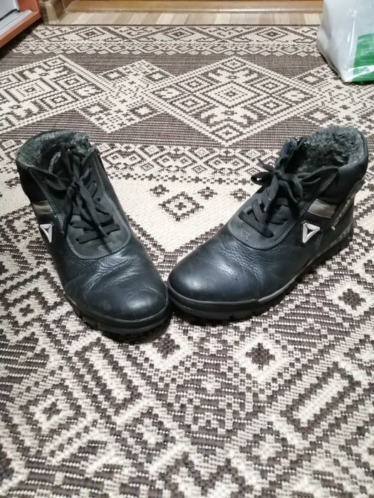 Зимни ботинки 38 розмир