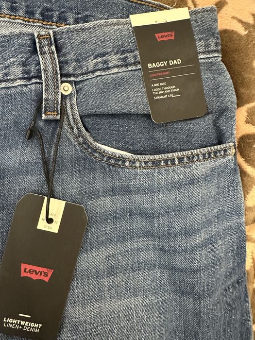 Джинси Levis жіночі