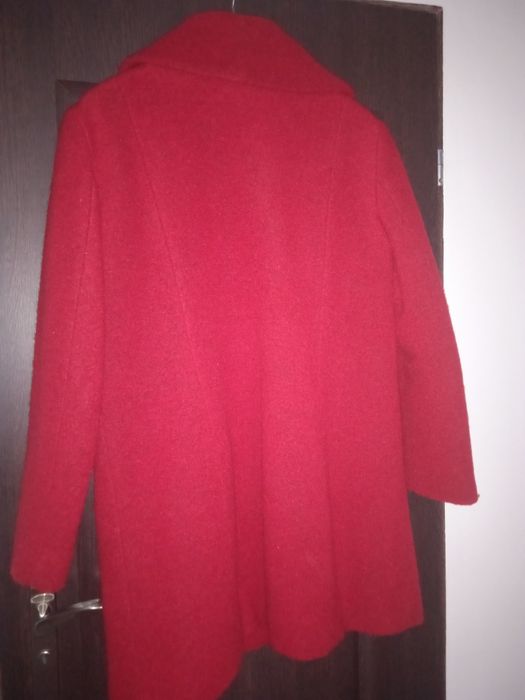 Płaszcz czerwony z bukli