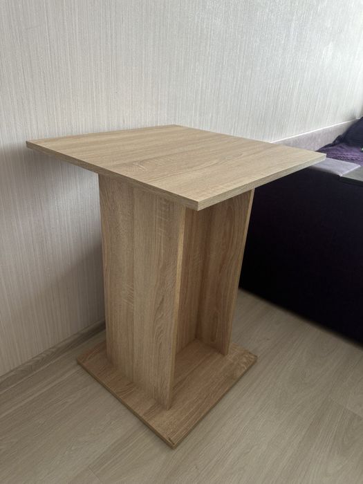 стіл квадратний як новий