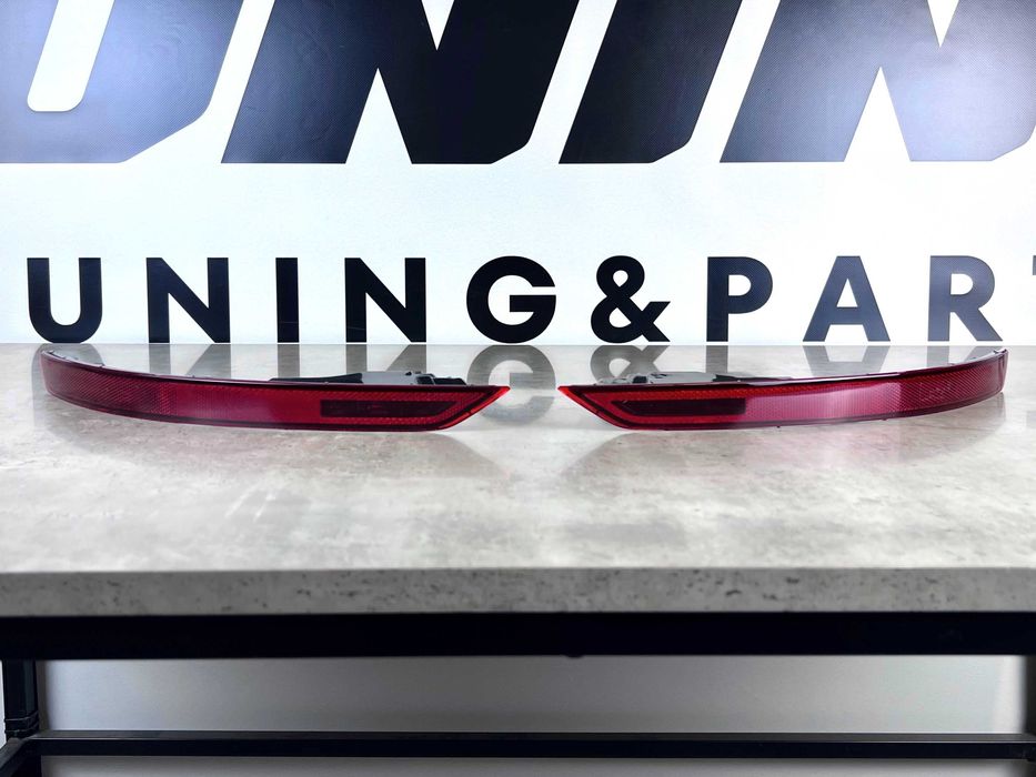 Відбивач ( катафот ) - S Line - AUDI Q8 - 4M8945701 / 4M8945702