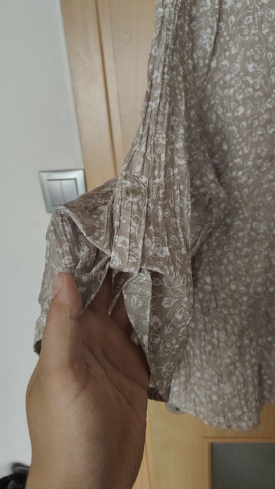 Lekka przerwna bluzka