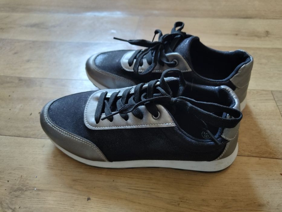 Sprzedam buty damskie