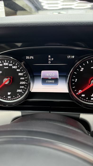 Mercedes benz E220D