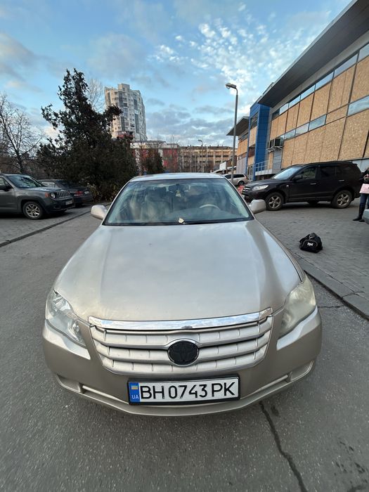 Продам Toyota Avalon