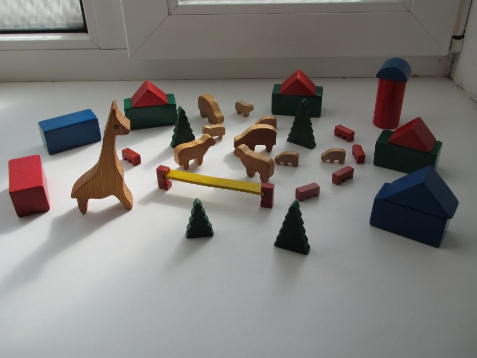 БУ немецкий деревянный конструктор на 34 детали