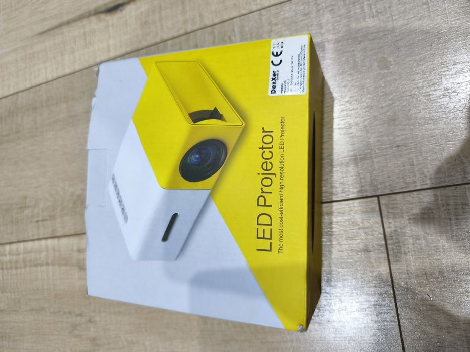 Projektor HDMI jak nowy