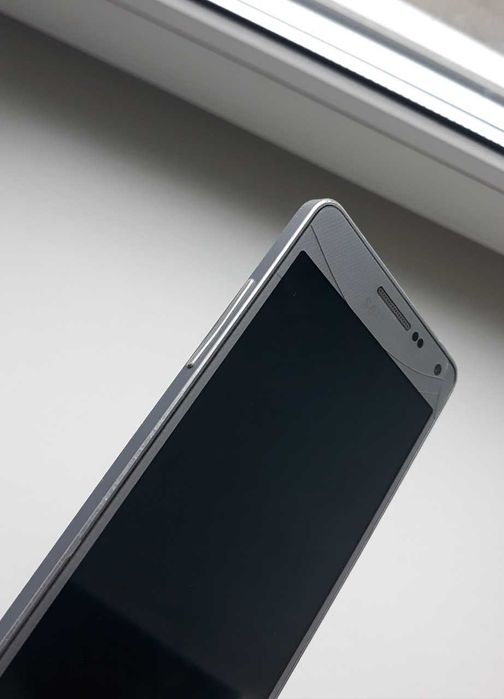 Samsung Galaxy A5 2015 ледь живий