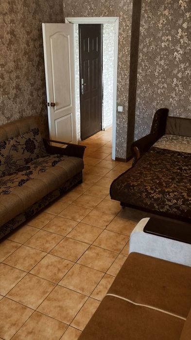 Сдам свою кв посуточно 2 этаж