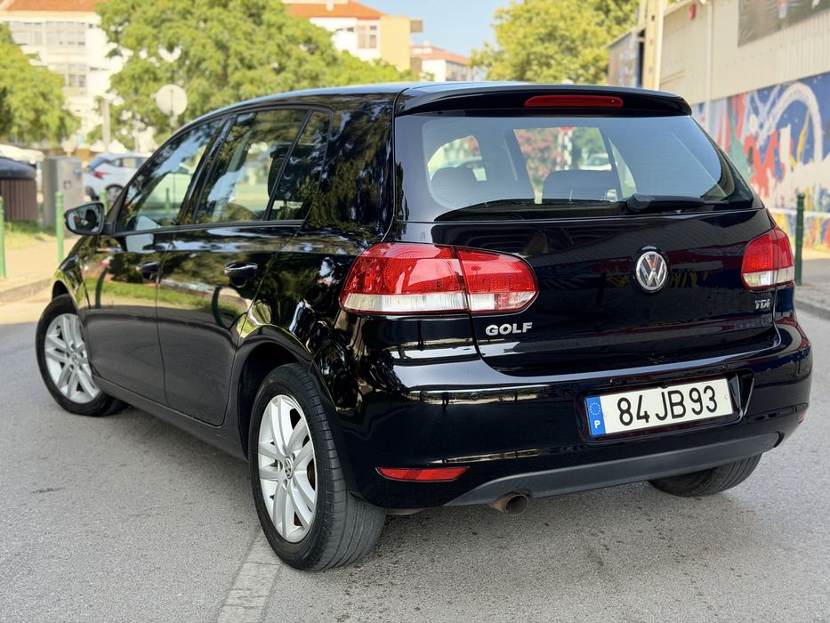 Volkswagen Golf - 1.6 TDi - 105cv