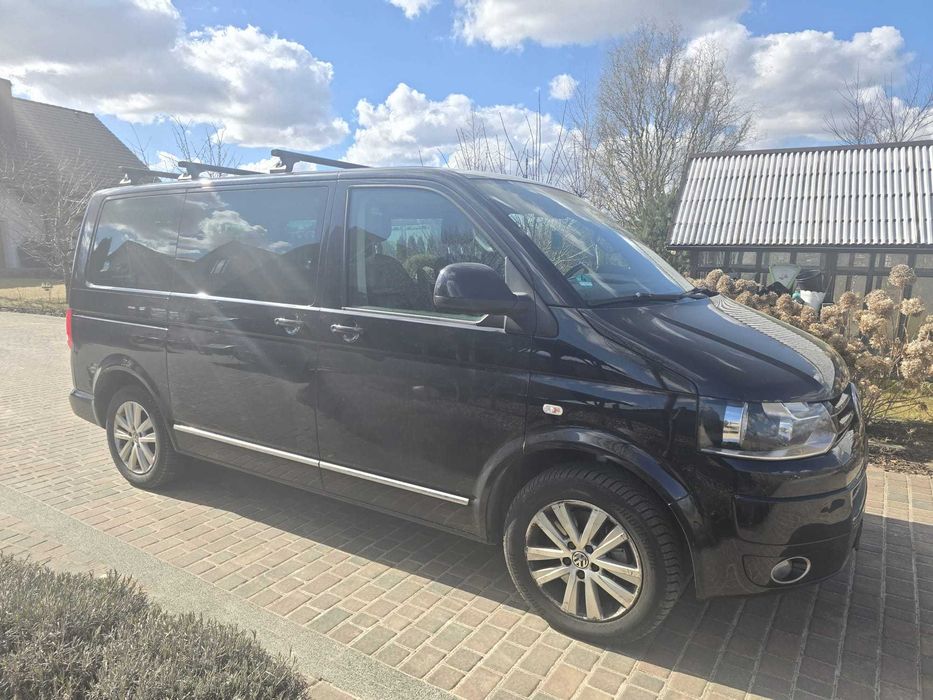 Samochód volkswagen multivan