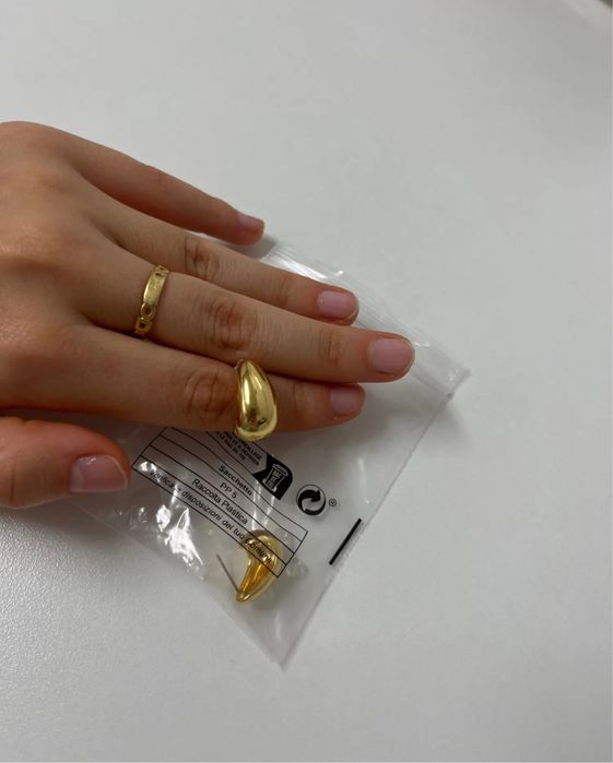 Прикраси біжутерія