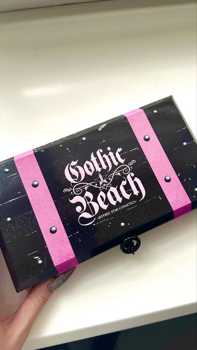 Jeffree Star Cosmetics “Gothic Beach”