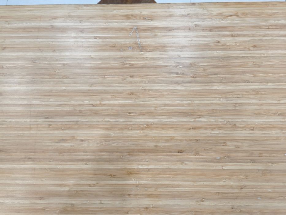 Mesa IKEA PS 2012 tampo bambu