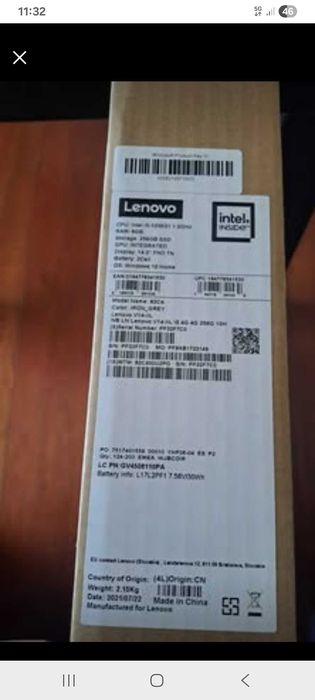 Portátil LENOVO em caixa