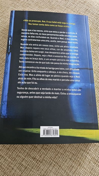 Livro A Ama Perfeita novo