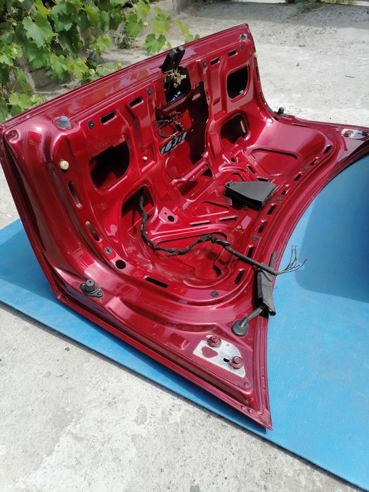 Кришка багажніка VW Passat B5 1.8