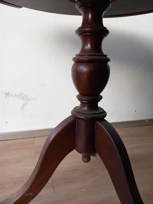 Side Table for Games426076523735951361