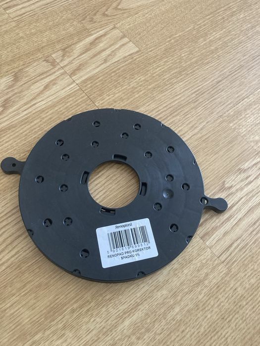Korektor spadku do tarasów Renoplast