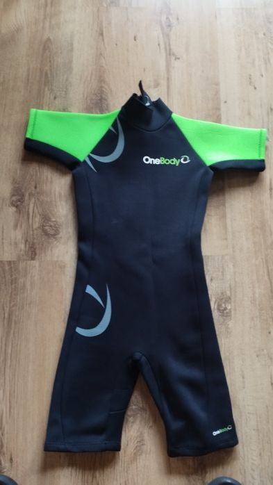 Pianka na basen one body rozmiar 8 na 10 12 lat