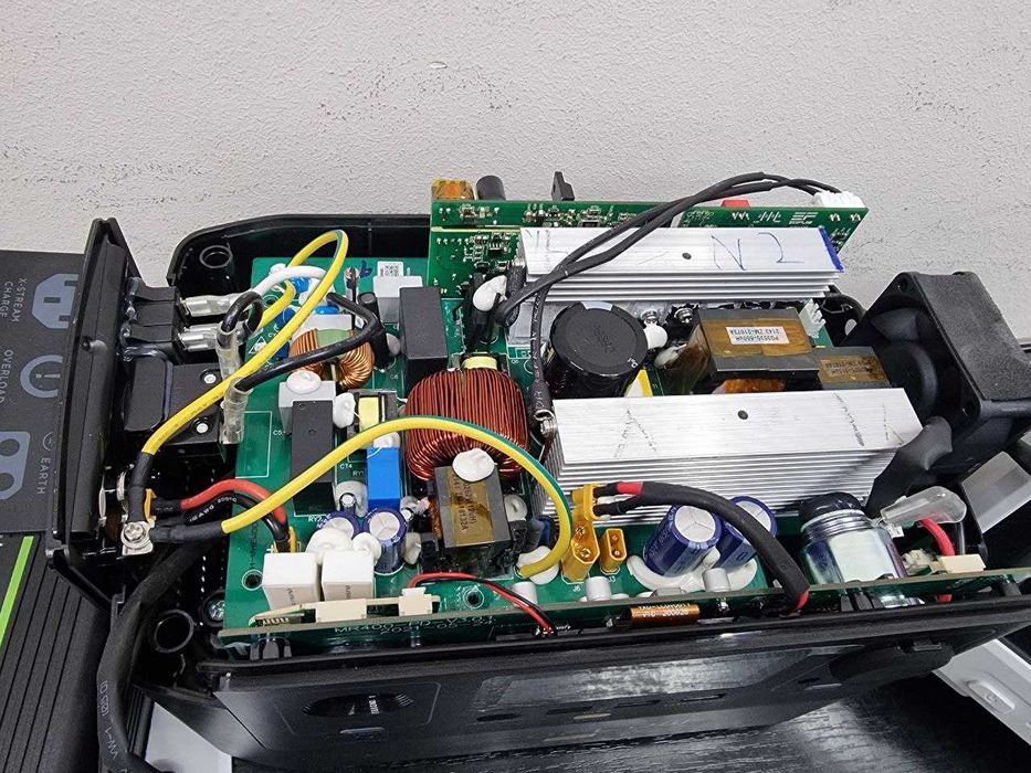 Ремонт Гібридних Інверторів, Зарядних станцій EcoFlow , Bluetti