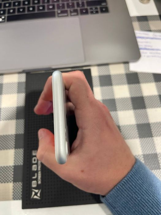 iPhone 7, Silver, 32 GB