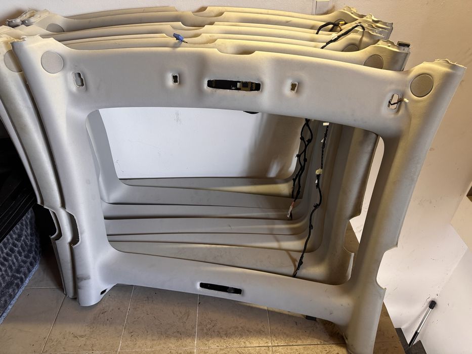 Потолок Tesla Model 3 2018-2023  1567614-71-A накладка даху