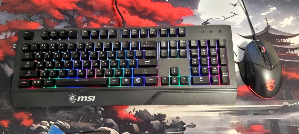Набір: Монітор(Samsung G5 27") + Бездротові навушники(HyperX Cloud Alpha Wireless) + Клавіатура(MSI ігрова) + Миша(MSI ігрова | Відмінний стан